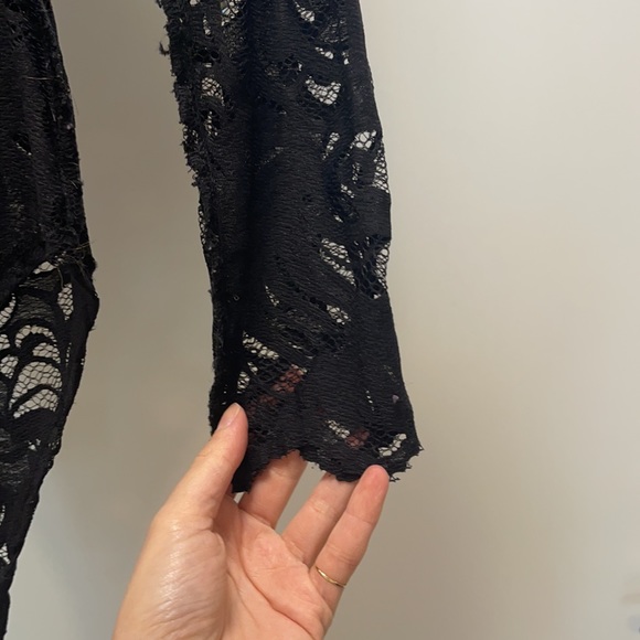 Never worn! Lace body suit - Picture 2 of 3